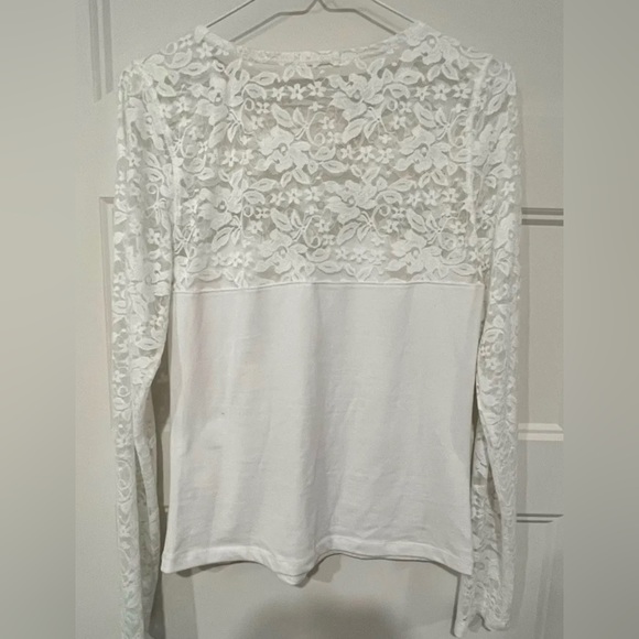 White lace long-sleeve shirt - Picture 2 of 3